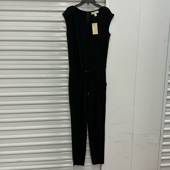 Micheal Kors Black Jumpsuit Size Petite Medium NWT - Picture 1 of 8